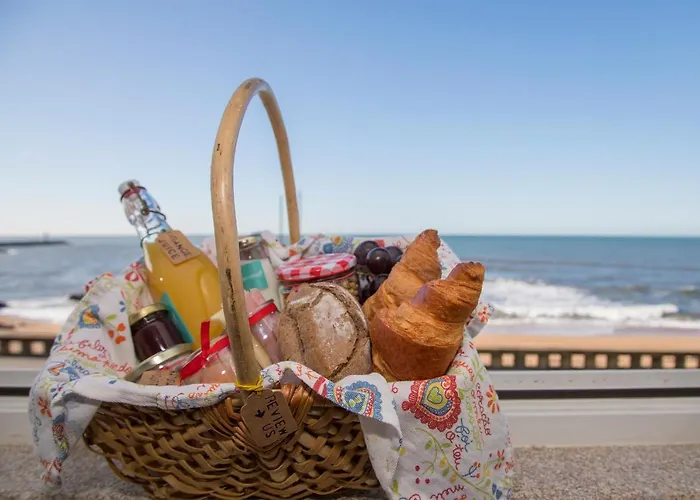 Liiiving In - Luxury Beachfront Апартаменты *