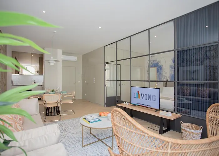 Апартаменты Liiiving In - Luxury Beachfront Порту