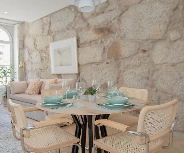 Liiiving In - Luxury Beachfront Апартаменты Порту