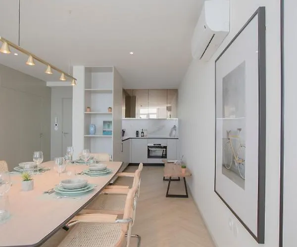 Liiiving In - Luxury Beachfront Апартаменты *