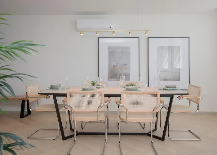 Appartement Liiiving In - Luxury Beachfront Porto