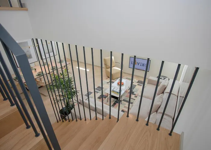 Liiiving In - Luxury Beachfront Appartement Porto