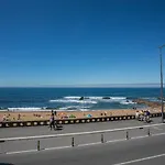 Liiiving In - Luxury Beachfront