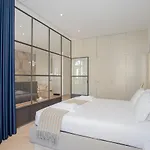 Liiiving In - Luxury Beachfront * Oporto