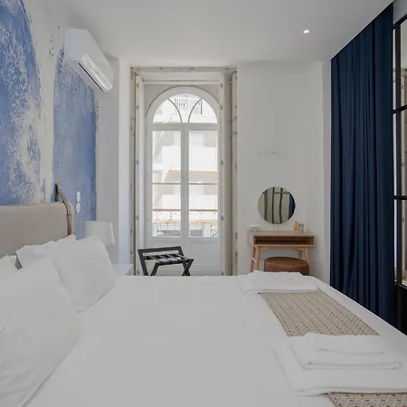 Liiiving In - Luxury Beachfront Apartamento