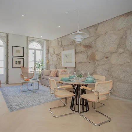 Liiiving In - Luxury Beachfront * Oporto