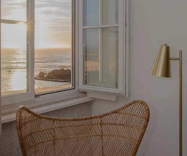 Liiiving In - Luxury Beachfront