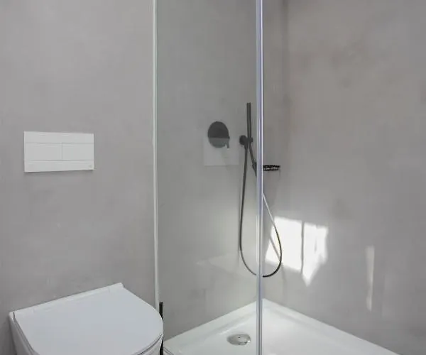 Liiiving In - Luxury Beachfront Appartement *