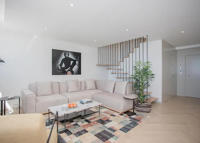 Liiiving In - Luxury Beachfront * بورتو