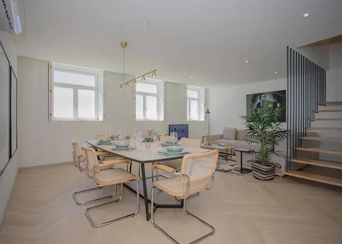 דירה Liiiving In - Luxury Beachfront *