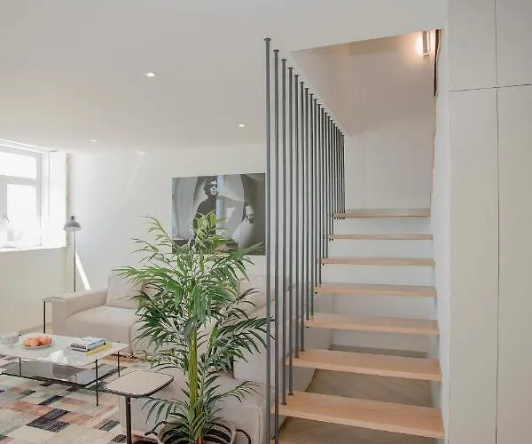 Liiiving In - Luxury Beachfront