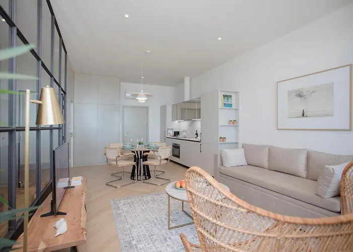 Liiiving In - Luxury Beachfront Apartmán Porto