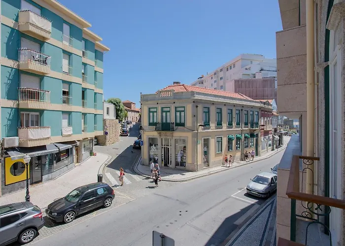 Liiiving In - Luxury Beachfront * Porto