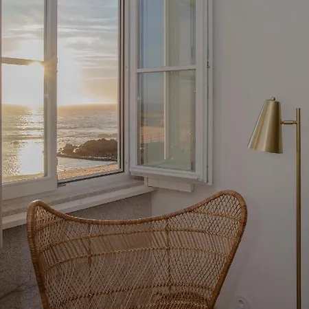 Liiiving In - Luxury Beachfront