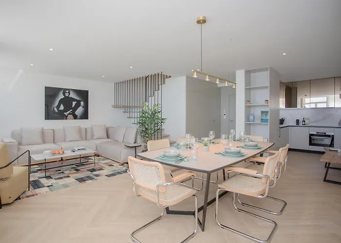 Liiiving In - Luxury Beachfront شقة بورتو